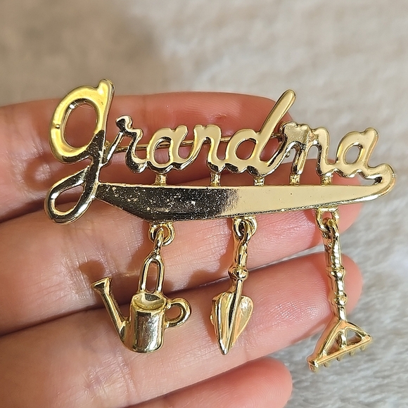 #190 Gold Tone Grandma Brooch with Gardening Charms - Picture 3 of 3